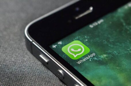 Veja os celulares que não suportarão o WhatsApp em 2018