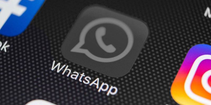  BUG NO WHATSAPP PERMITE ATIVAR PARTE DO MODO ESCURO; CONFIRA