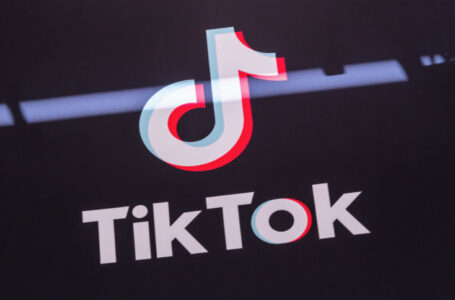 Como baixar e conectar o TikTok na sua Smart TV