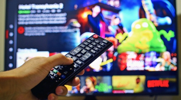  Senado aprova taxação da Netflix, Prime Videos e outros streamings no Brasil